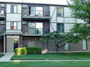 400 E Bailey Rd APT 201, Naperville, IL 60565