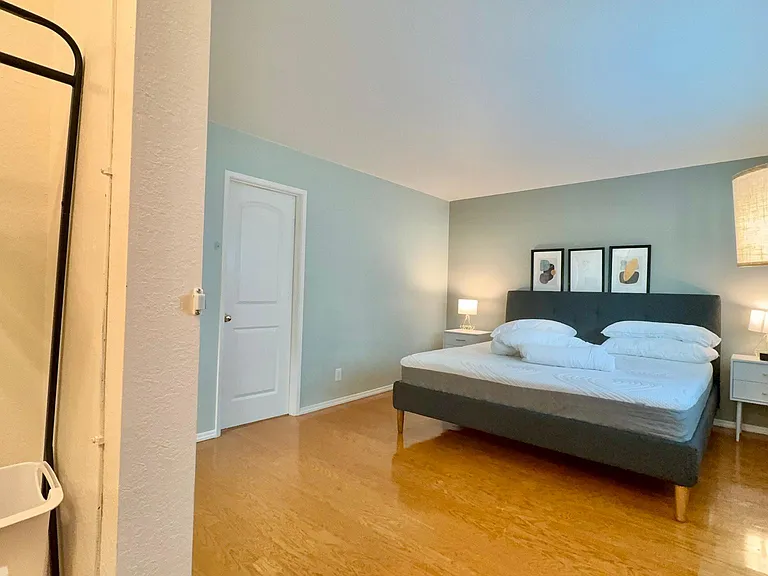 1391 Hardy Pl — Photo 32