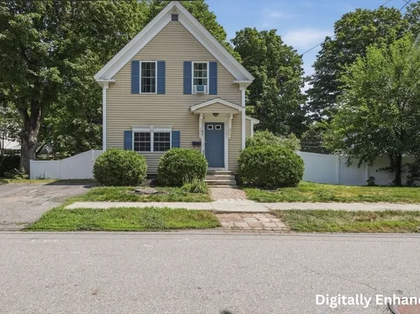 63 Vine St, Leominster, MA 01453