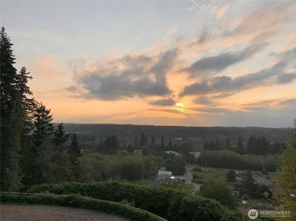 2047 NW Misty Ridge Lane, Silverdale, WA 98383