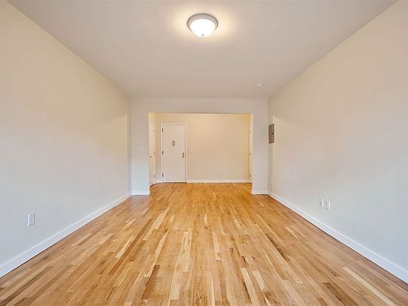 5th image of 60 E 9th St APT 602