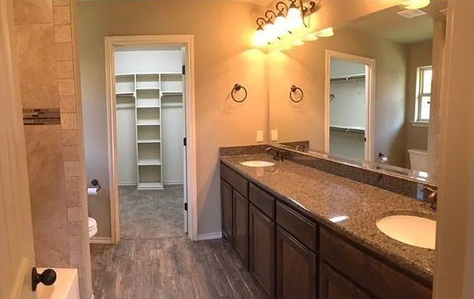 3 bed, 1484 sqft, $1,900 — Photo 4