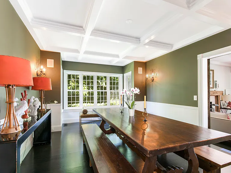 124 Meeting House Ln — Photo 11