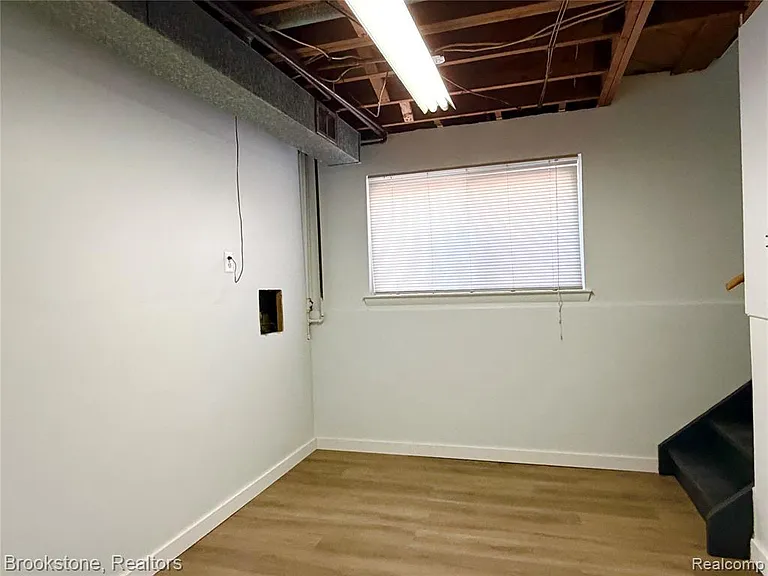 8912 Ardel Dr — Photo 21