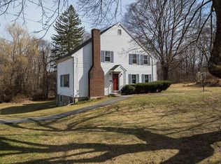 4 Vinton Ct #A, Stoneham, MA 02180