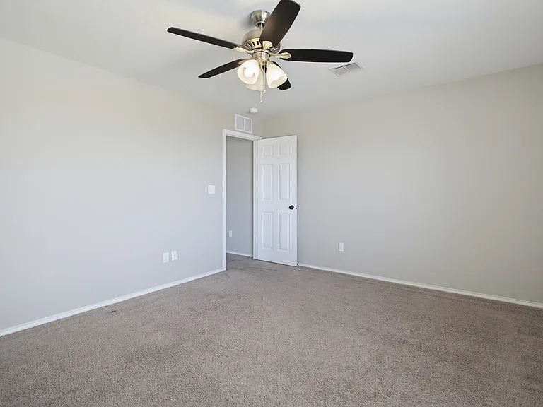 723 Trinity Star — Photo 29