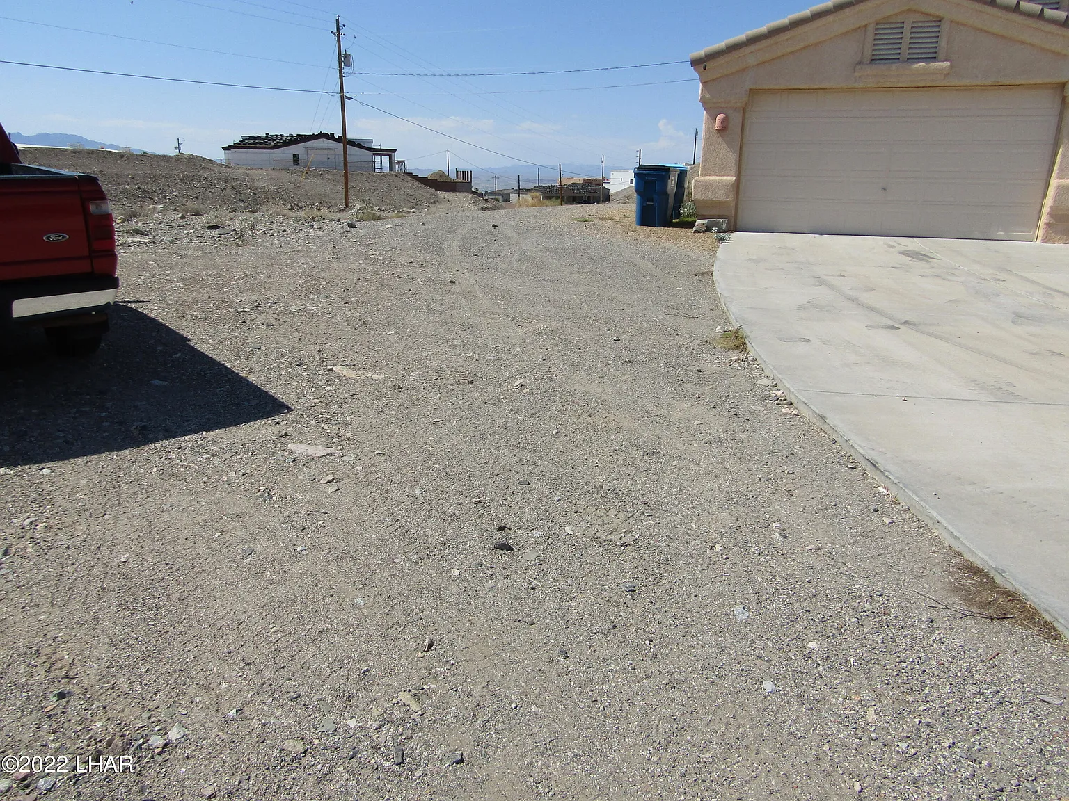 3 bed, 2.0 bath, 1411 sqft, $1,900 — Photo 3