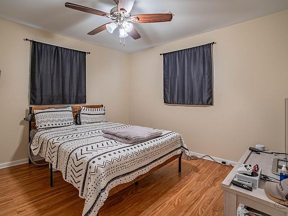 5th image of 5964 Sunrise Ave