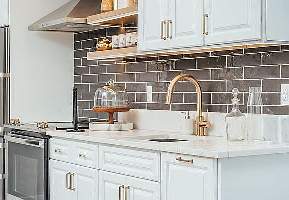 3rd image of 115 Stanwix St #575