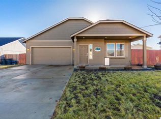 2699 Madrona Loop, West Richland, WA 99353