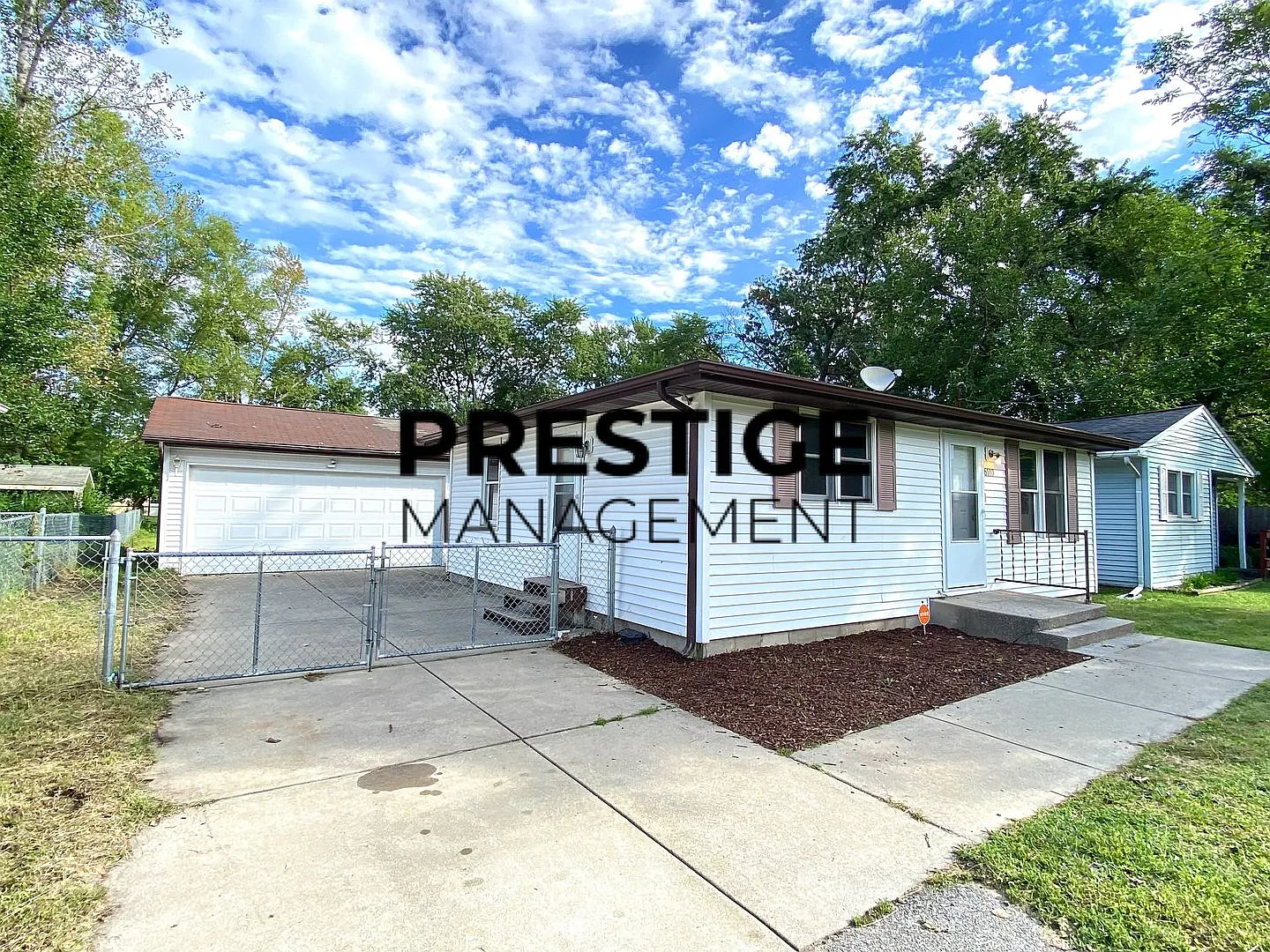 1 Bedroom Cottage In Portage — Photo 2