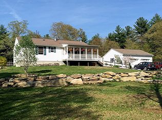 195 Tarkiln Rd, Glocester, RI 02814