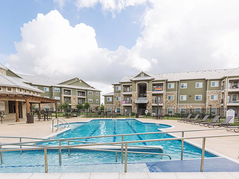 Freedom Hills Ranch Apartments — Photo 7