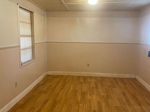 5th image of 310 Fannin St