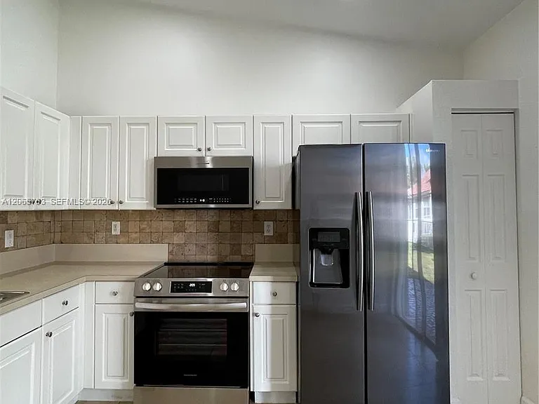2624 SW 188th Ave — Photo 11