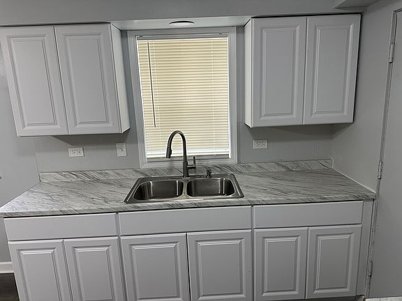 2nd image of 915 Elder Rd