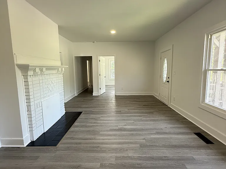 1031 Cotton Ave SW — Photo 3