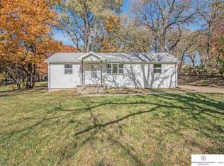 7516 Pinkney St, Omaha, NE 68134