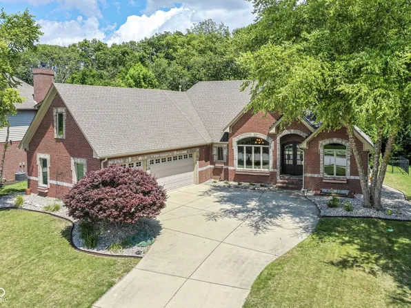 213 Southwind Ln, Greenwood, IN 46142