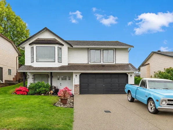 3924 Waterton Cres, Abbotsford, BC V3G 1J8