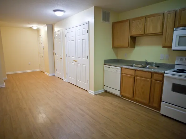 110 S Roberson St, Chapel Hill, NC