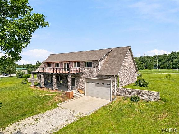 3rd image of 24613 Shady Oak Pl