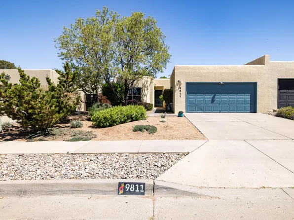 9811 Amigante Dr NE, Albuquerque, NM 87111
