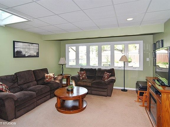 5th image of 4328 Deyo Ave