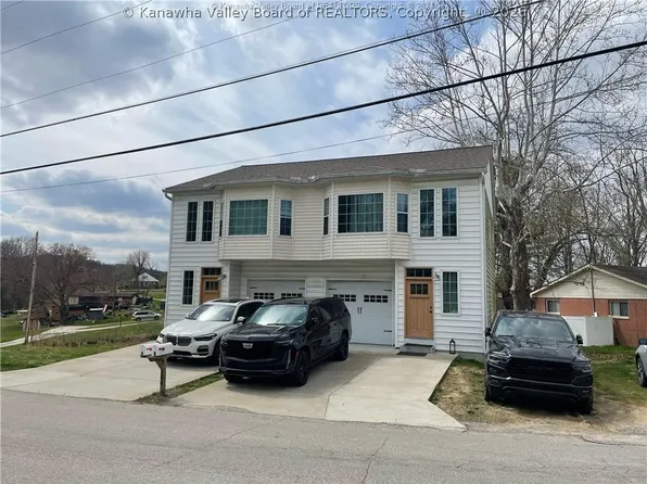 104 Sunnybrook Dr, Hurricane, WV 25526