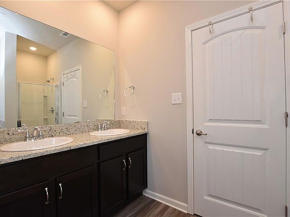 4th image of 5295 Cypress Dr