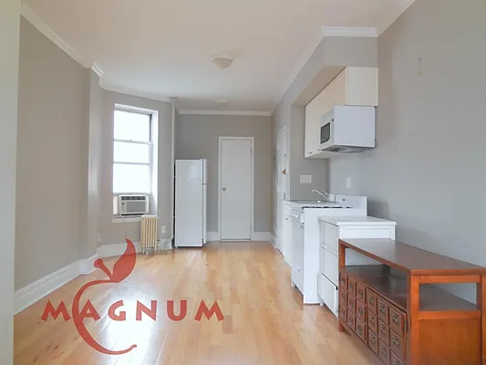 Rented by Magnum Realty Holdings, LLC | media 14