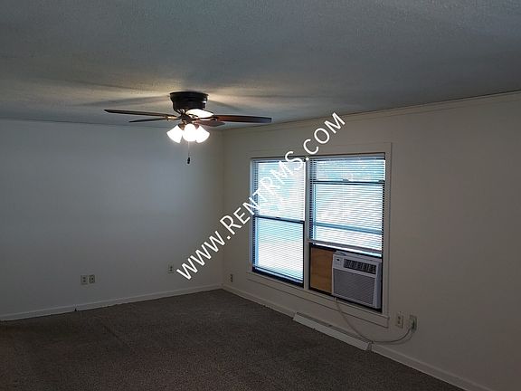 5th image of 1703 SE Pennsylvania Ave
