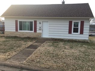 304 N 11th St, De Soto, MO 63020