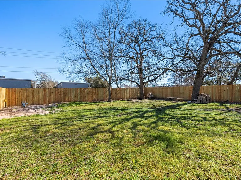 1428 Magnolia Dr — Photo 22