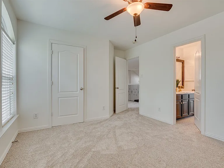 4411 Voyager Dr — Photo 34