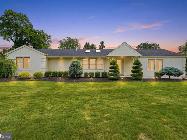 3637 Buck Rd, Huntingdon Valley, PA 19006
