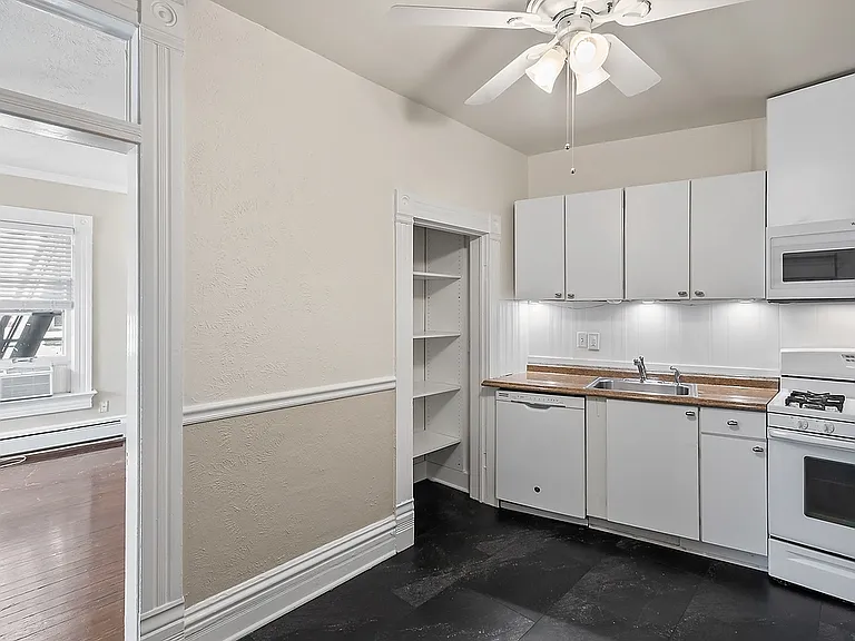 1218 N Washington St — Photo 5