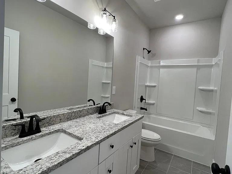 2180 Railyard Ave — Photo 3
