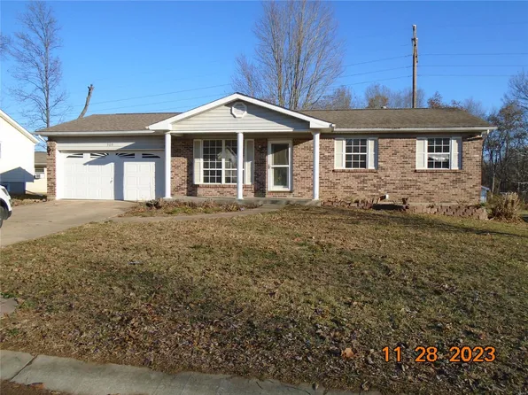 309 Kenwood St, Farmington, MO 63640