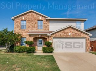 13737 Canyon Ranch Rd, Roanoke, TX 76262
