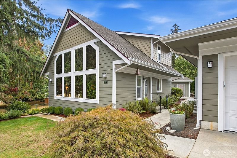 3rd image of 19117 21st Street Ct SW
