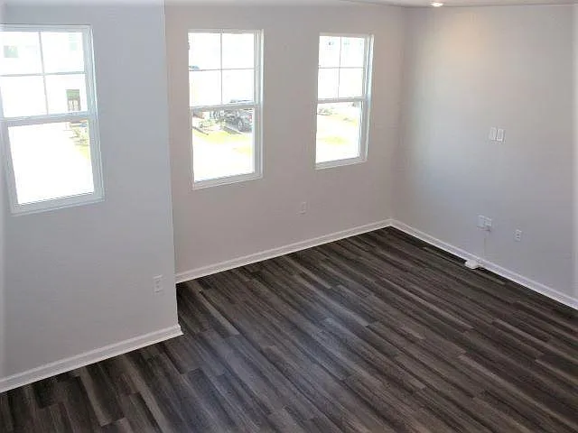 1079 Shoreside Dr — Photo 10