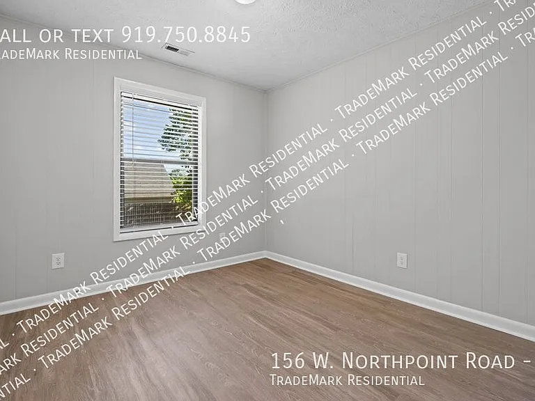 156 W Northpoint Rd #B — Photo 25