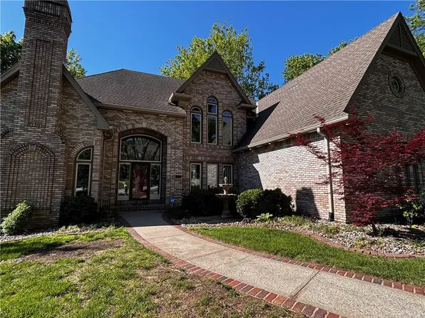 5405 NW 62nd St, Kansas City, MO 64151