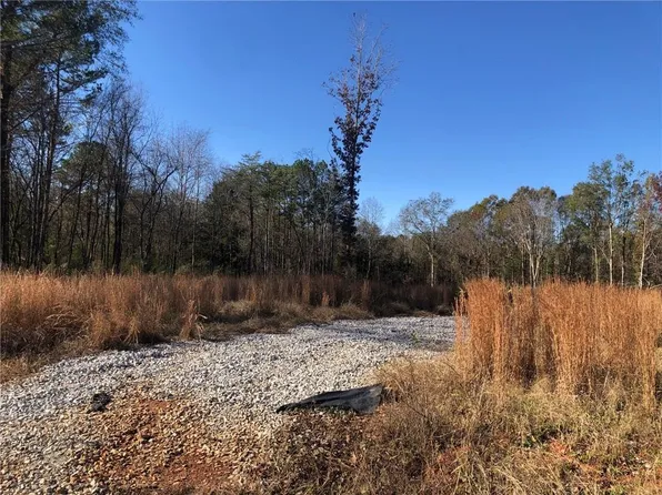 21 Diamond Hill Rd #15, Gillsville, GA 30543