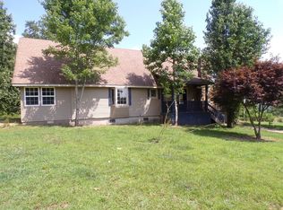 1075 Tennessee Ln, Iron City, TN 38463