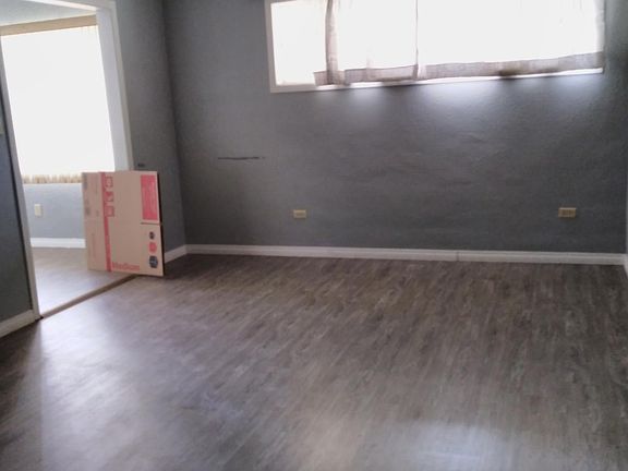 4th image of 1579 W Orange Ave