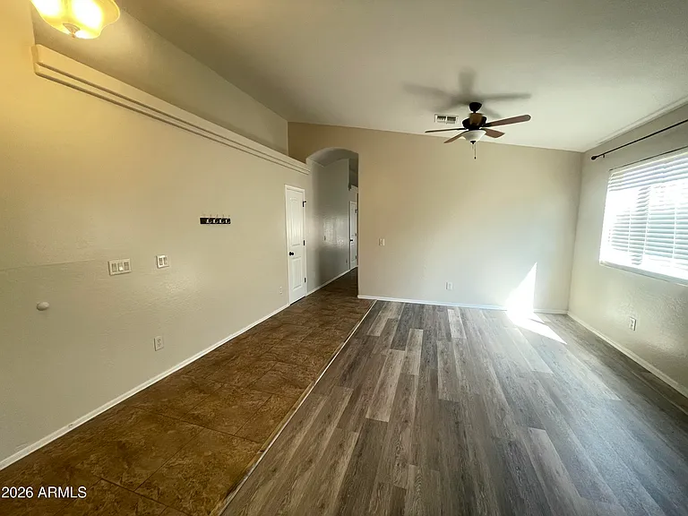 24403 N Oasis Blvd — Photo 3