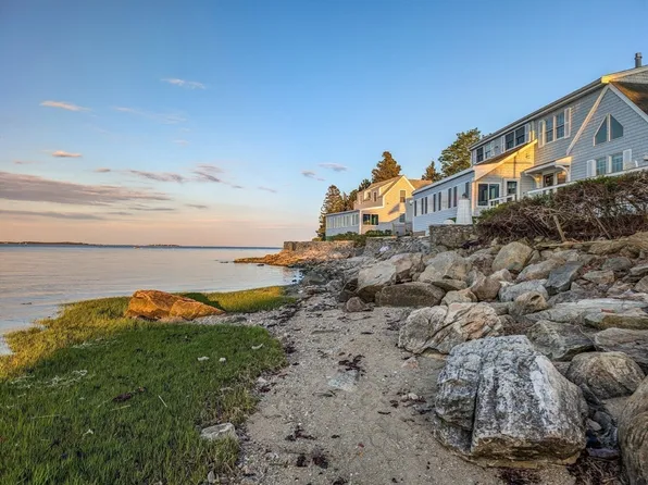 24 Holmes Ave, Kingston, MA 02364
