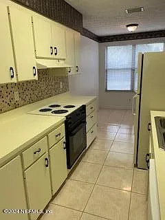 1100 Wilson Rd — Photo 6